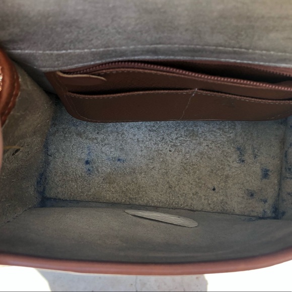 Dooney & Bourke handbag - Picture 2 of 3